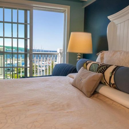 Watkins Glen Harbor Hotel Экстерьер фото