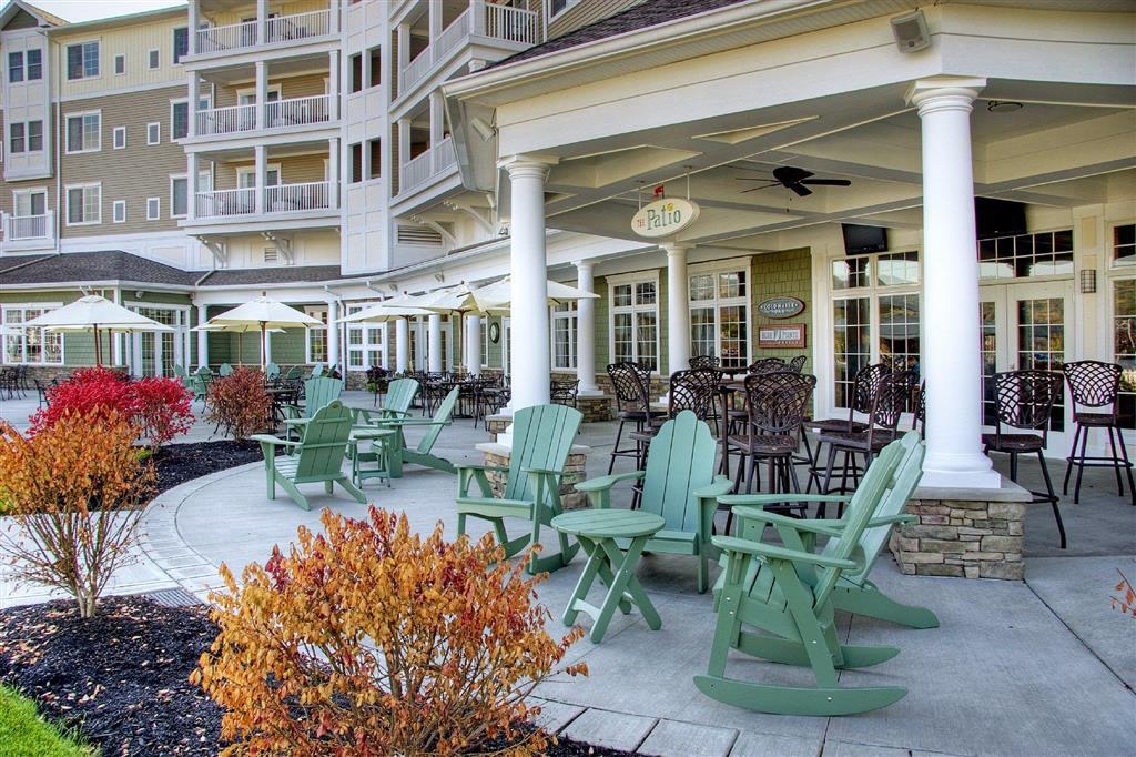 Watkins Glen Harbor Hotel Экстерьер фото