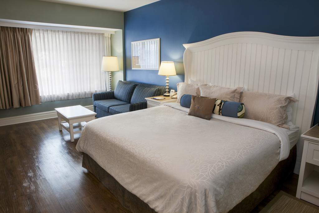 Watkins Glen Harbor Hotel Экстерьер фото
